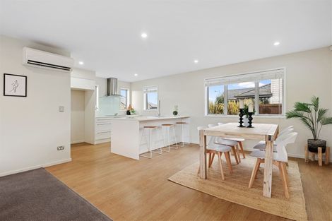 Photo of property in 6 Handley Crescent, Wigram, Christchurch, 8042