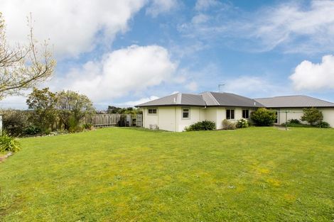 Photo of property in 6 Kea Place, Fitzherbert, Palmerston North, 4410