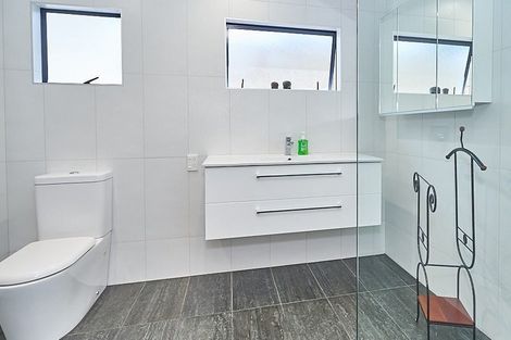 Photo of property in 18a Harvey Road, Bluff Hill, Napier, 4110