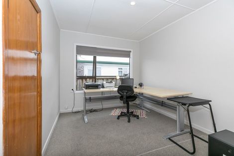 Photo of property in 31 Collins Road, Melville, Hamilton, 3206