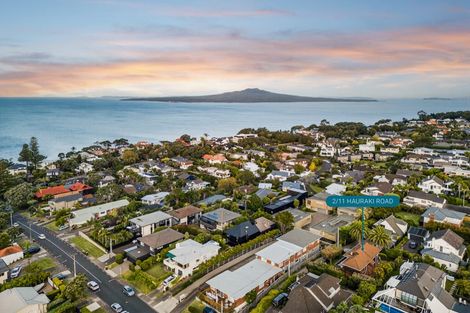 Photo of property in 2/11 Hauraki Road, Hauraki, Auckland, 0622