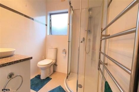 Photo of property in 29a Raleigh Road, Northcote, Auckland, 0627