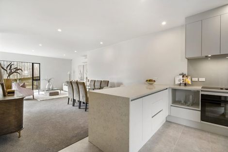 Photo of property in 6b Pax Avenue, Forrest Hill, Auckland, 0620