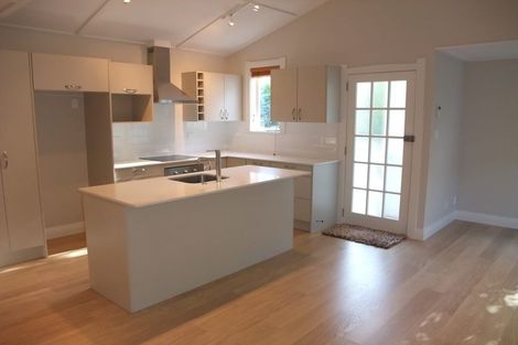 Photo of property in 2/52 Richmond Avenue, Northcote Point, Auckland, 0627