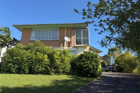 Photo of property in 5 Miltonia Avenue, Te Atatu South, Auckland, 0610