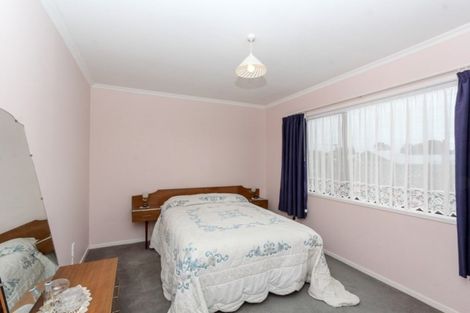 Photo of property in 68 Waiwaka Terrace, Strandon, New Plymouth, 4312