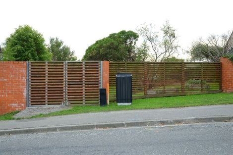 Photo of property in 3 Drayton Drive, Mount Pleasant, Christchurch, 8081