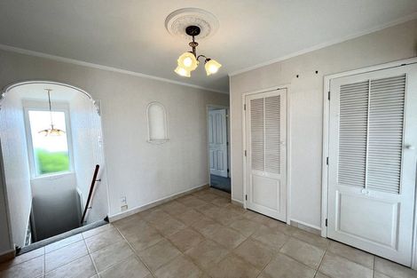 Photo of property in 56 Richards Avenue, Forrest Hill, Auckland, 0620