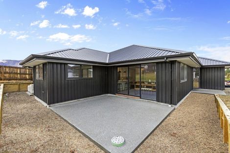 Photo of property in 37 Woodpecker Street, Lake Hawea, 9382