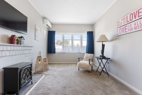 Photo of property in 2 Tyndall Street, Pahiatua, 4910