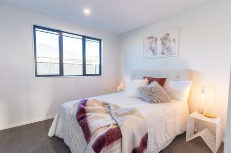 Photo of property in 36 Stratford Drive, Mount Pisa, Cromwell, 9383