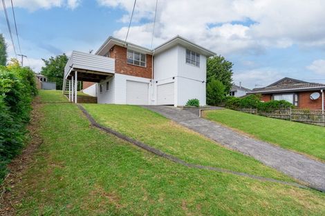 Photo of property in 1 Phillip Parade, Forrest Hill, Auckland, 0620