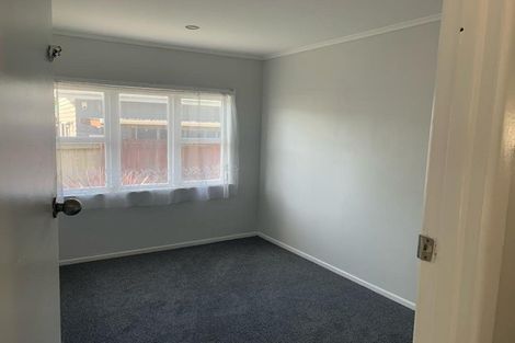 Photo of property in 11a Hill Crescent, Papakura, 2110