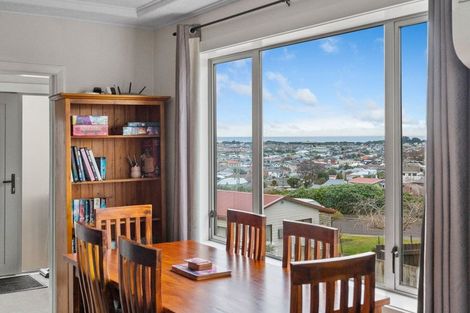 Photo of property in 5 Mccracken Street, Caversham, Dunedin, 9011