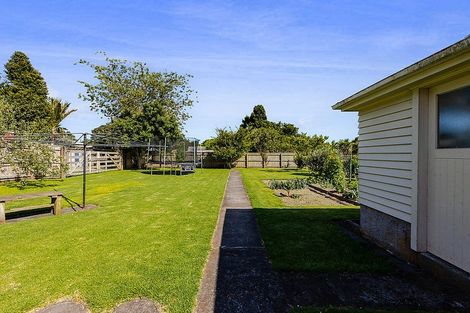 Photo of property in 28 Old South Road, Okato, 4335