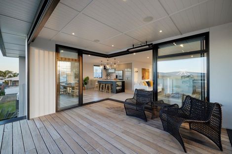 Photo of property in 1015 Papamoa Beach Road, Papamoa Beach, Papamoa, 3118