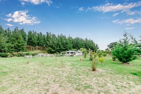 Photo of property in 577 Waikawa Beach Road, Waikawa Beach, Levin, 5573