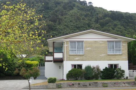 Photo of property in 176 California Drive, Totara Park, Upper Hutt, 5018