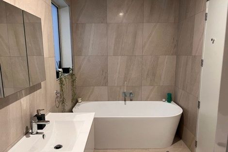 Photo of property in 38b Emerald Hill Drive, Birchville, Upper Hutt, 5018