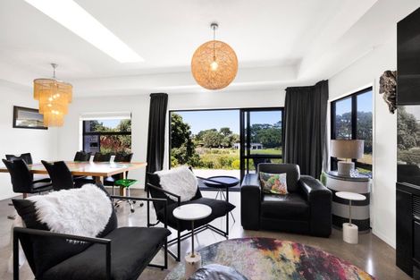 Photo of property in 6 Aytoun Street, Opunake, 4616