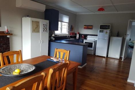 Photo of property in 37 Chester Street, Patea, 4520
