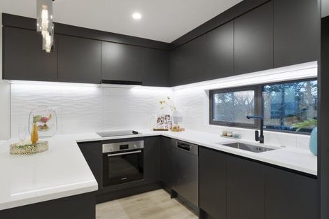 Photo of property in 8b Hadfield Street, Beach Haven, Auckland, 0626