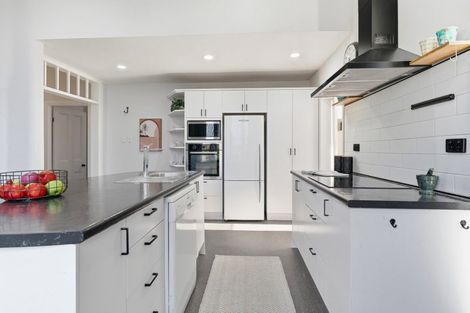 Photo of property in 53 Argyle Street, Mornington, Dunedin, 9011