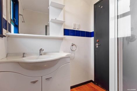 Photo of property in 57 La Rosa Street, Green Bay, Auckland, 0604