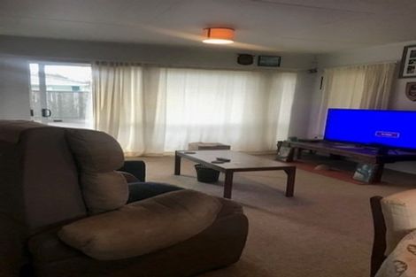 Photo of property in 16a Mako Mako Road, Levin, 5510