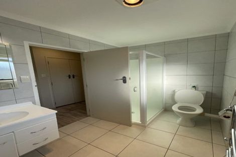 Photo of property in 9 Quibray Place, Botany Downs, Auckland, 2010