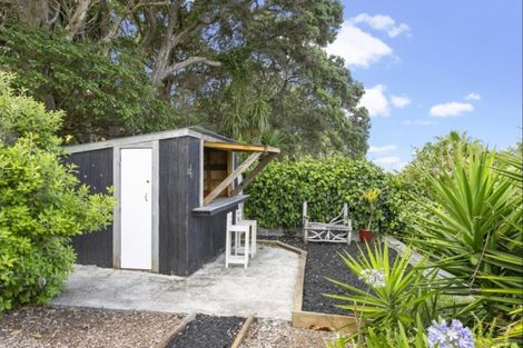 Photo of property in 18 Kanohi Terrace, Mangere Bridge, Auckland, 2022