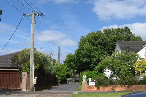 Photo of property in 11a Saltburn Road, Milford, Auckland, 0620