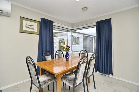 Photo of property in 23 Mackworth Street, Woolston, Christchurch, 8062