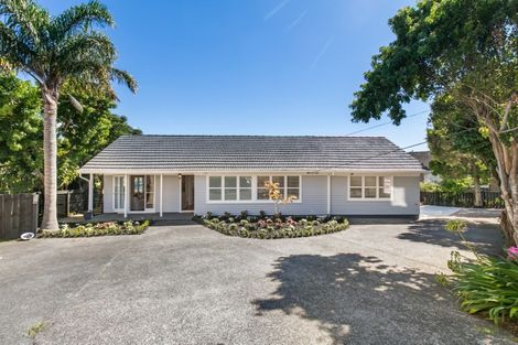 Photo of property in 1/13 Eversleigh Road, Belmont, Auckland, 0622