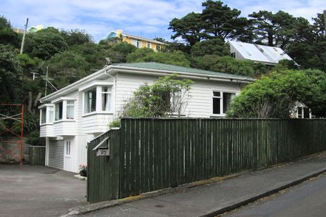 Photo of property in 27 Beach Street, Island Bay, Wellington, 6023