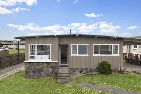 Photo of property in 5a Browns Road, Manurewa, Auckland, 2102