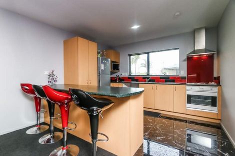 Photo of property in 23 Robertson Road, Favona, Auckland, 2024