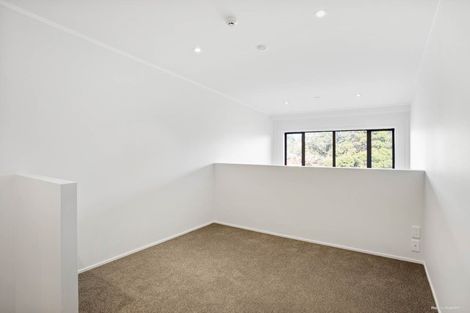 Photo of property in 5b/30 Westward Ho, Glen Eden, Auckland, 0602
