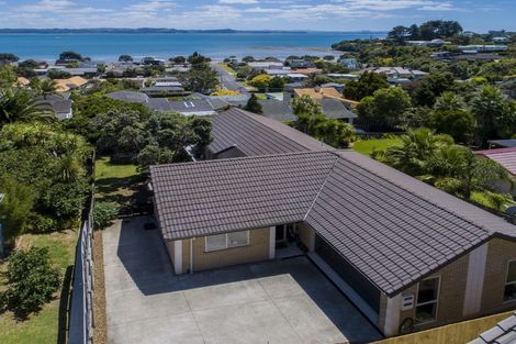 Photo of property in 966b Whangaparaoa Road, Manly, Whangaparaoa, 0930