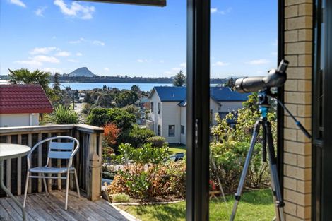 Photo of property in 60 Oteki Park Drive, Welcome Bay, Tauranga, 3112