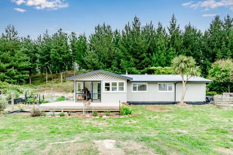 Photo of property in 577 Waikawa Beach Road, Waikawa Beach, Levin, 5573