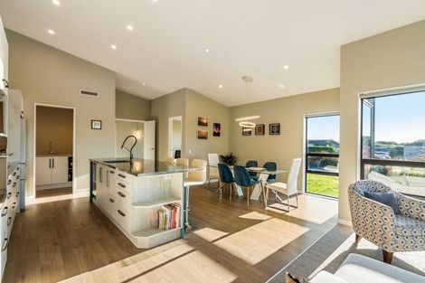 Photo of property in 15 Te Heke Place, Waikanae, 5036