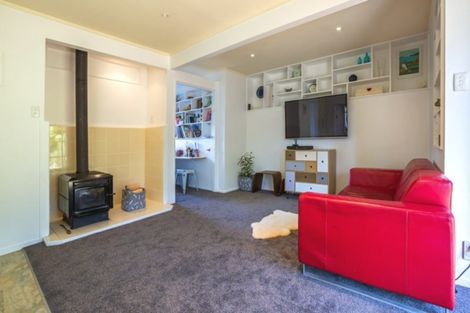 Photo of property in 20 Solander Place, Whitby, Porirua, 5024