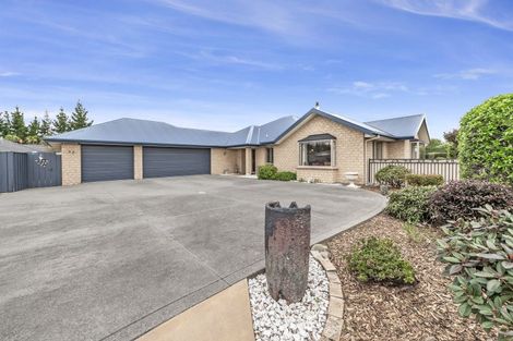 Photo of property in 72 Rotherham Drive, West Melton, 7618