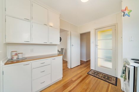 Photo of property in 39 Ruthven Road, Wainuiomata, Lower Hutt, 5014