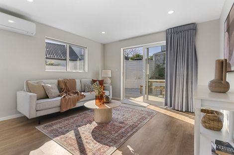 Photo of property in 32 Rahui Road, Greenhithe, Auckland, 0632