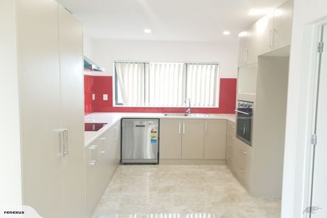 Photo of property in 49a Price Crescent, Mount Wellington, Auckland, 1060