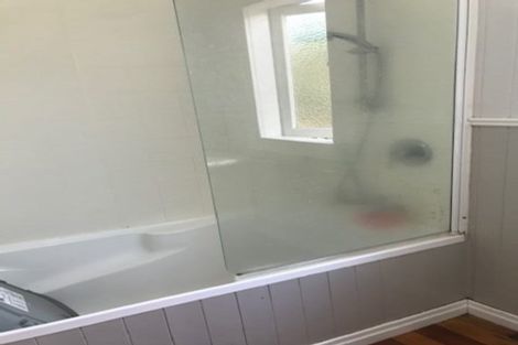 Photo of property in 13 Waterview Road, Favona, Auckland, 2024