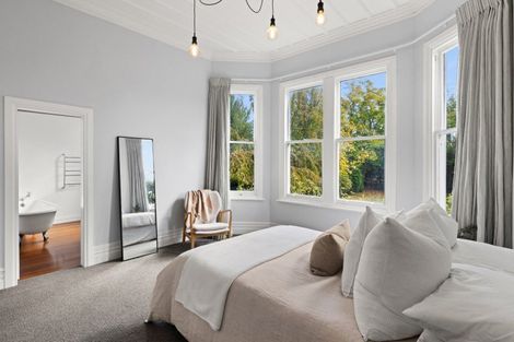 Photo of property in 49 Te Aute Road, Havelock North, 4130