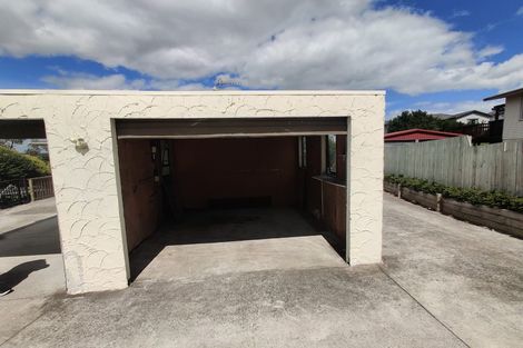 Photo of property in 31 Leaver Place, Weymouth, Auckland, 2103